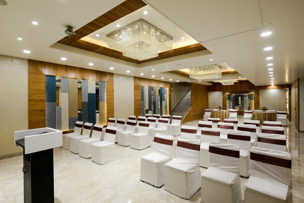 The Hubstreet Hotel,Bhopal Exterior photo