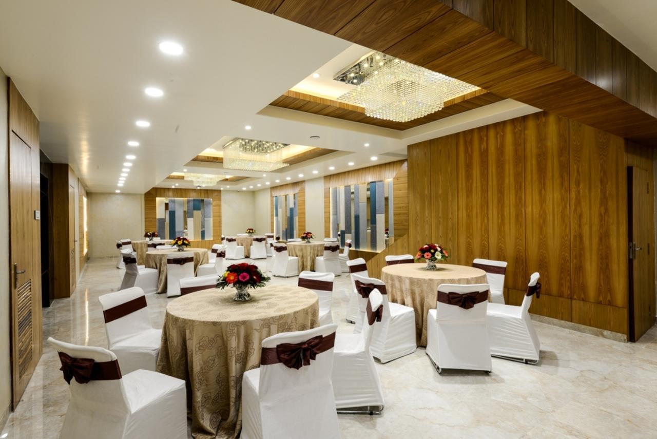 The Hubstreet Hotel,Bhopal Exterior photo