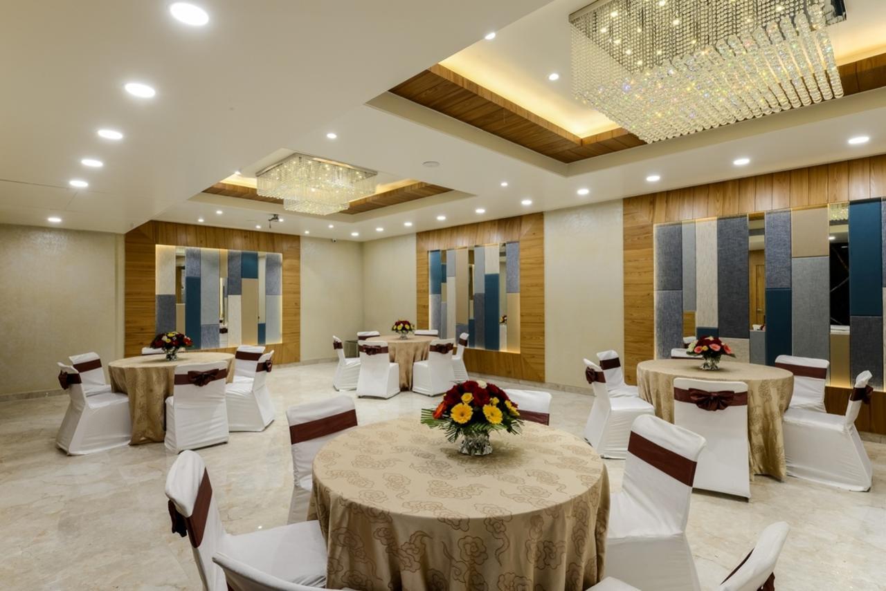 The Hubstreet Hotel,Bhopal Exterior photo