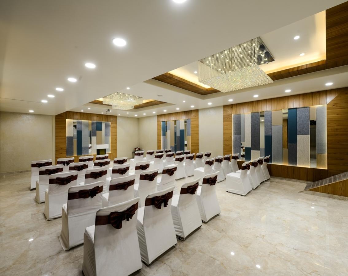 The Hubstreet Hotel,Bhopal Exterior photo